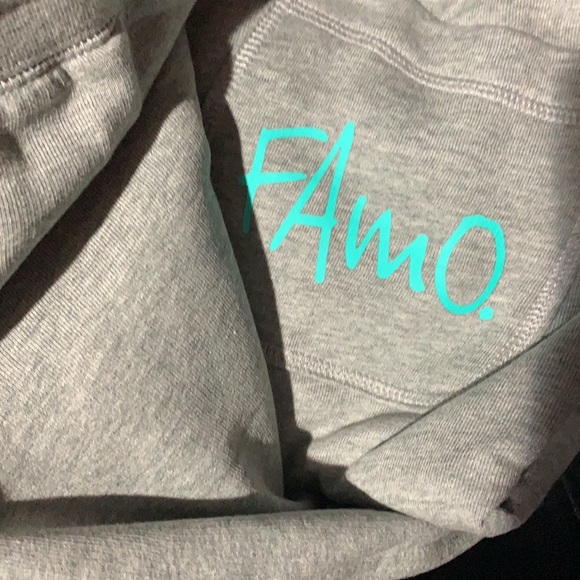 Joggers - Picture 2 of 2